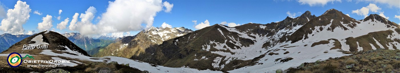 50 Vista sul Monte Avaro a sx e Valletto, Tribortoi e Triomen a dx.jpg